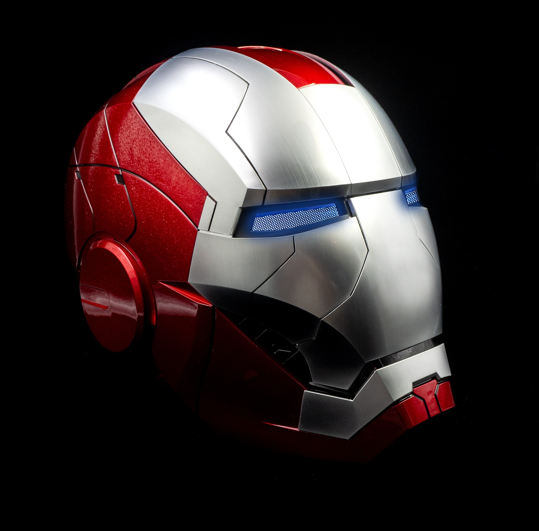Casque Iron-man Marque électronique 5 Casque Wearable Iron-man Helmet avec  sons & amp; LED Eyes Iron-man Super Hero Movie 1: 1 model Wearable Movie