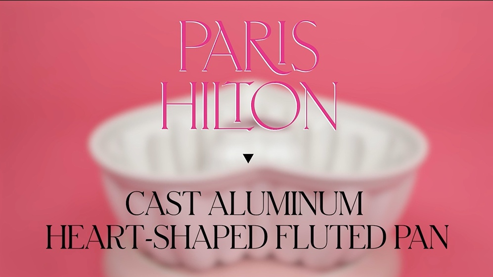 Paris Hilton 9.5 inch Fluted Cake Pan - 1 Each