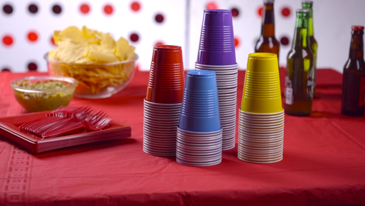 Disposable Party Plastic Cups [240 Pack] 16 oz. Red Drinking Cups