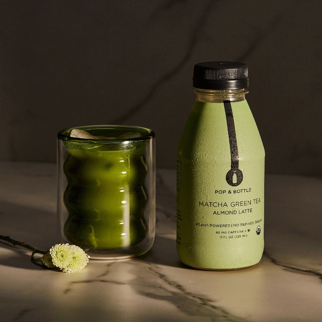 How to Shake Iced Matcha Latte in a Bottle - Enjoy Encha in Office 