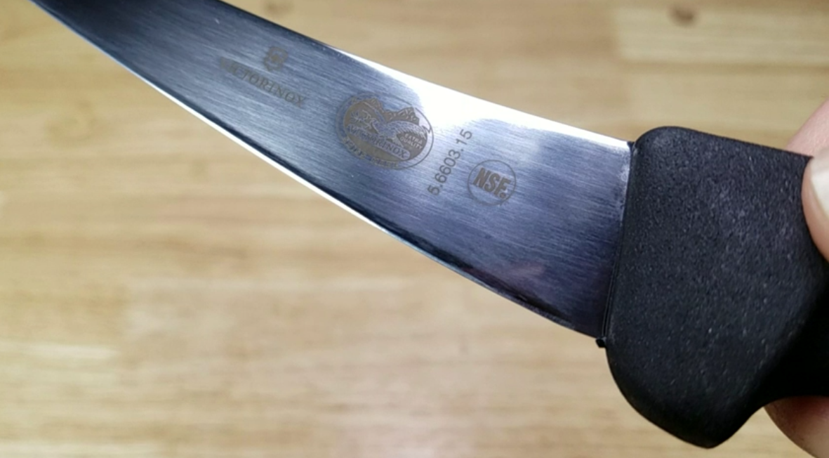 Victorinox - 40519 - 6 in Semi-Flexible Boning Knife
